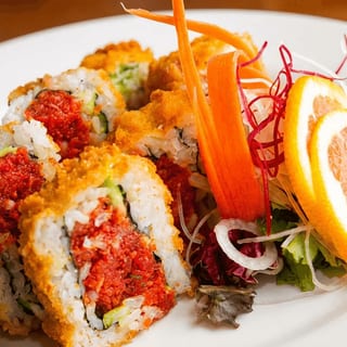 Tuna VS crab Roll